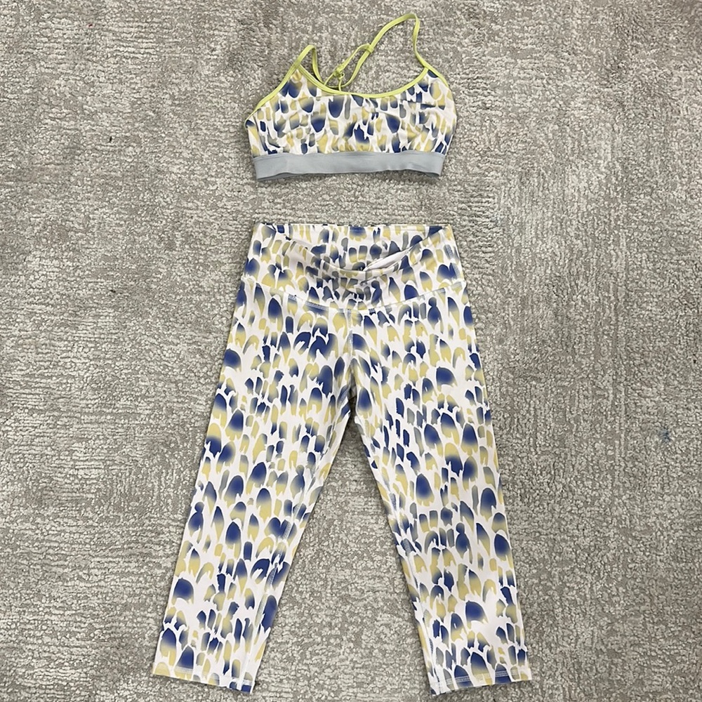 Alo workout outfit